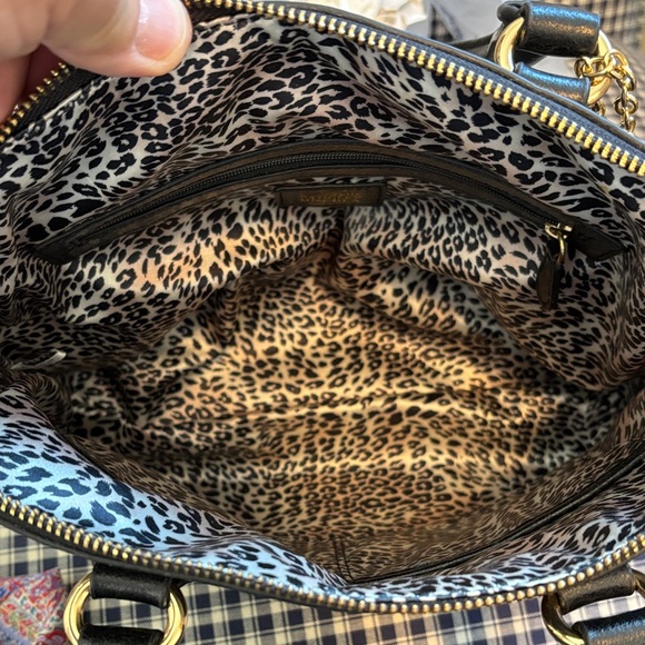 Badgley Mischka Belle black leather satchel with Gold Studs - Picture 14 of 14